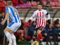 Prediksi Skor Sunderland vs Huddersfield Town Piala Liga, 27 Agustus 2025 Pukul 01.45 WIB