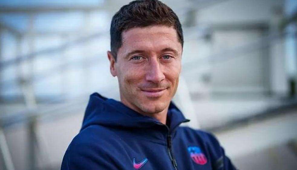 Rincian gaji mingguan Lewandowski dalam rupiah, update terkini