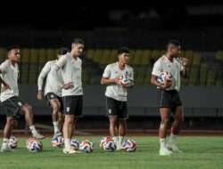 Prediksi Skor Persik Kediri vs Malut United: Macan Putih Lanjutkan Tren Kemenangan