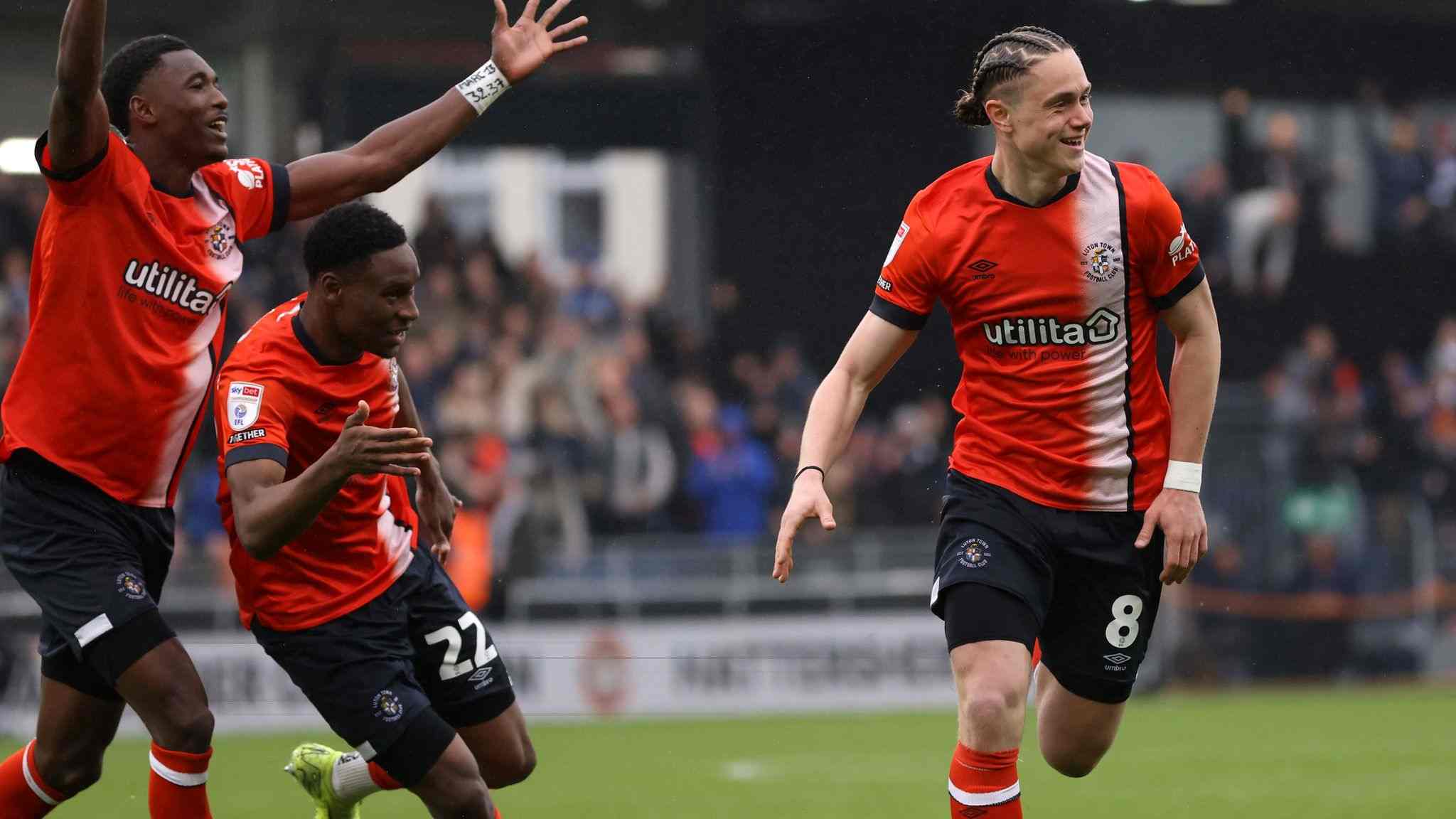 Prediksi Skor Luton vs Barnet