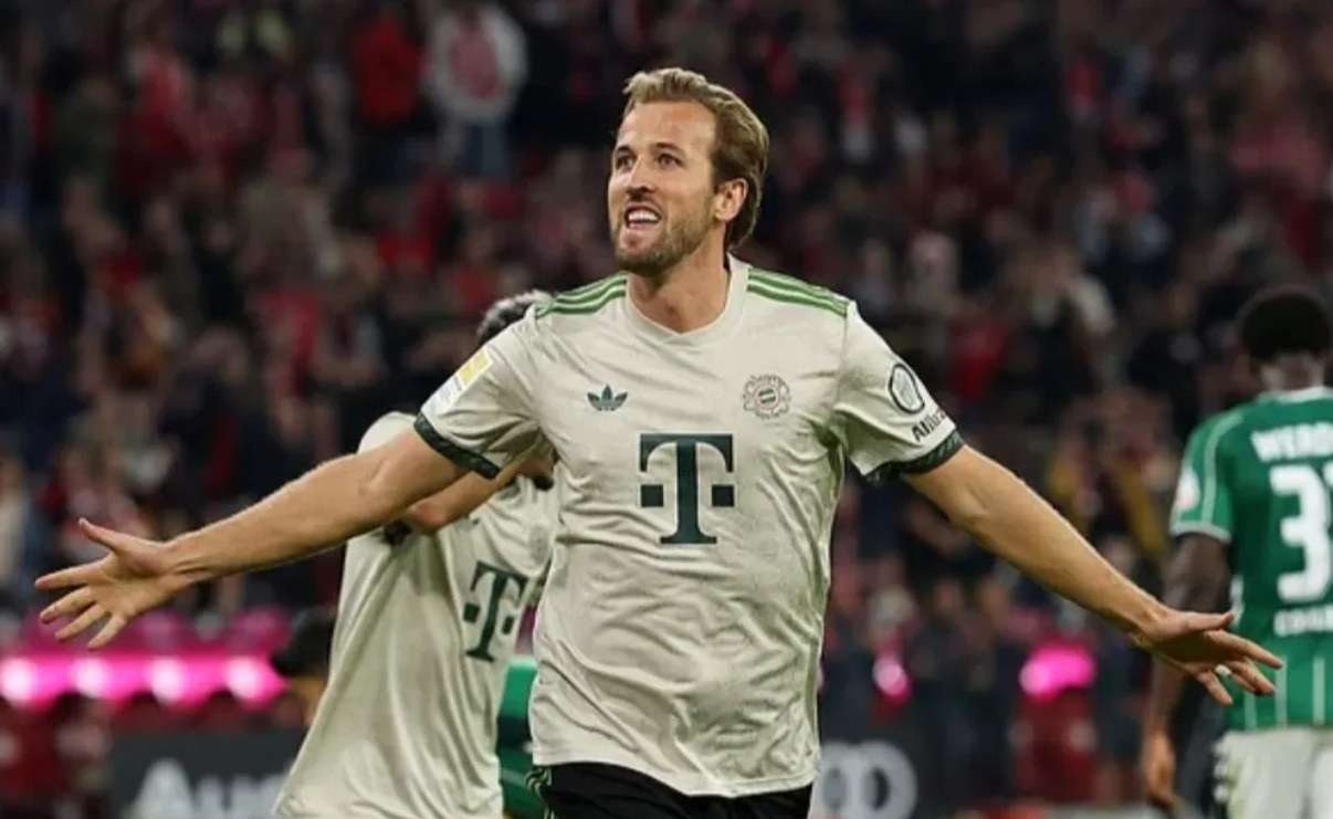 Catatan sejarah baru sang striker di panggung Bundesliga.