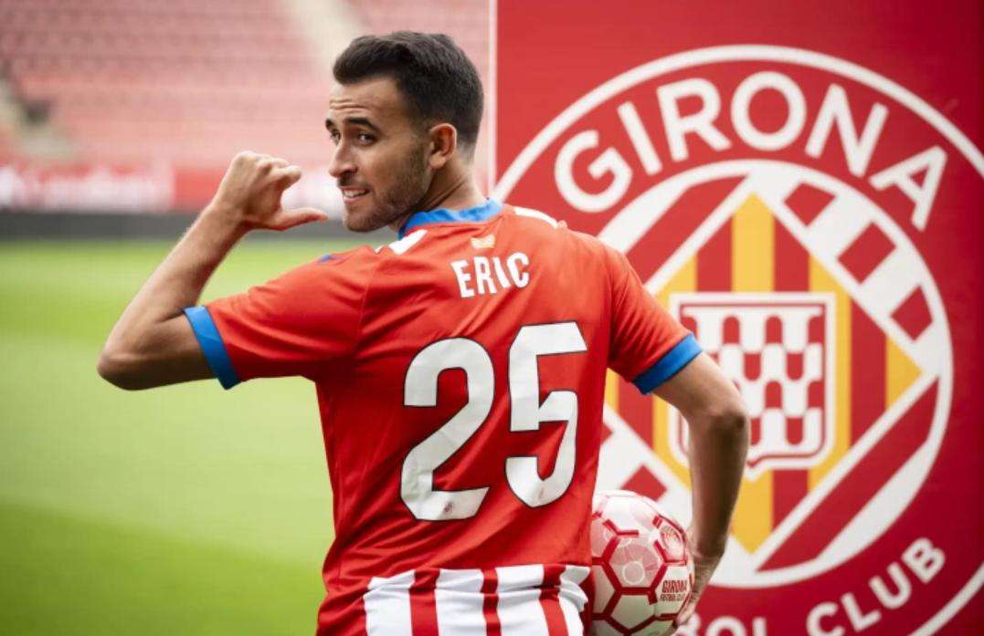 Inilah para pemain yang berjuang bersamanya di lini pertahanan.