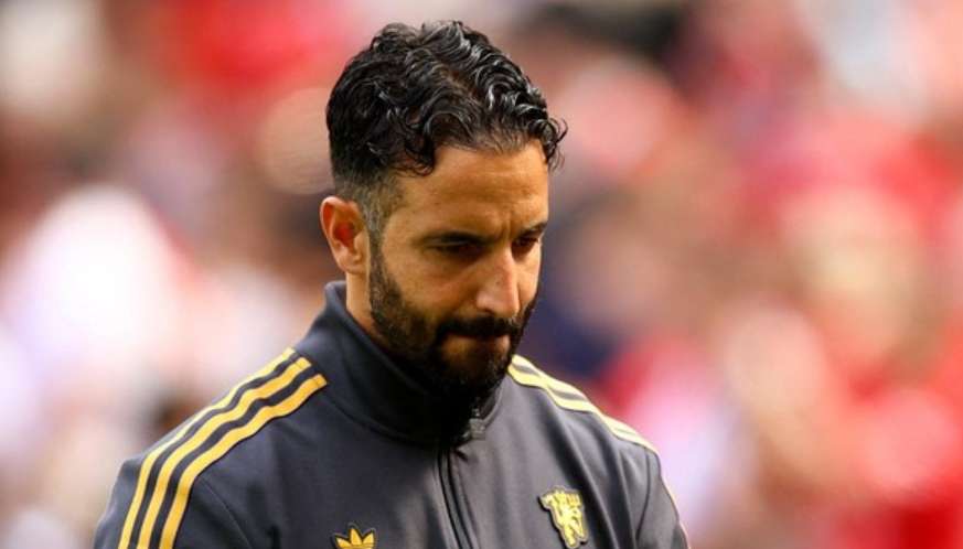 Mengungkap rumor panas seputar masa depan pelatih MU.