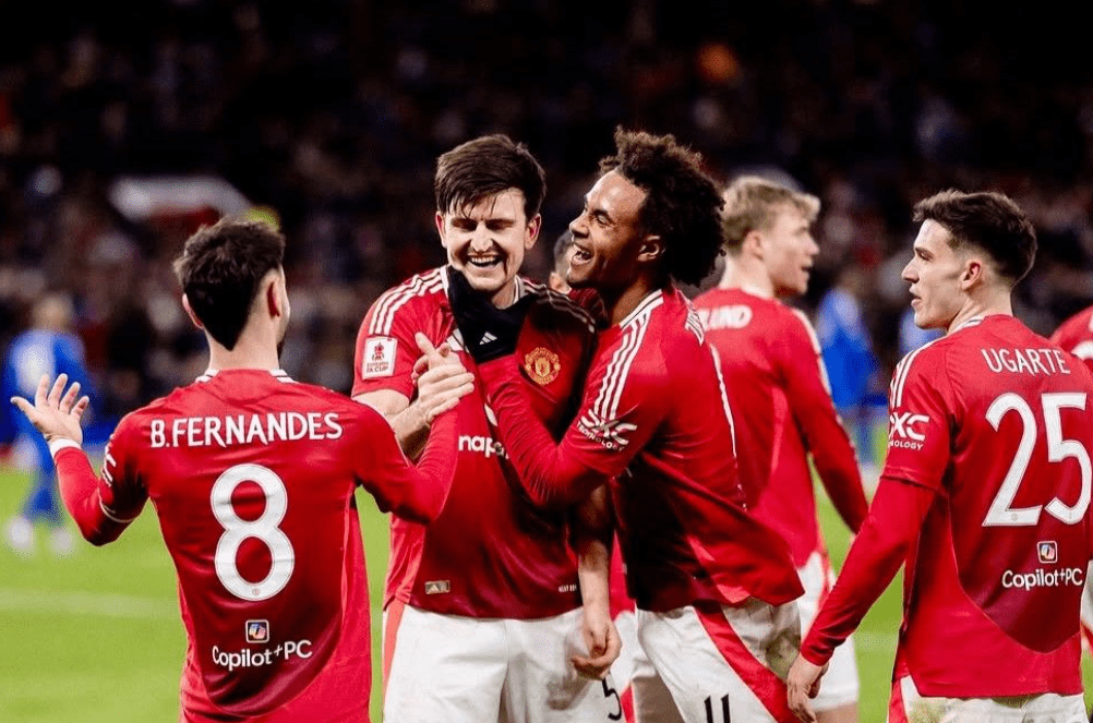 Rincian pendapatan mingguan dan tahunan pemain MU.