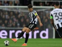 Hasil Newcastle vs Tottenham, Gol Tak Terduga dari Bek dan Striker Muda The Magpies!