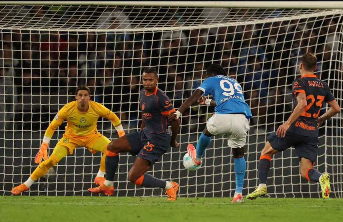 Data lengkap Napoli kalahkan Inter Milan di Serie A.