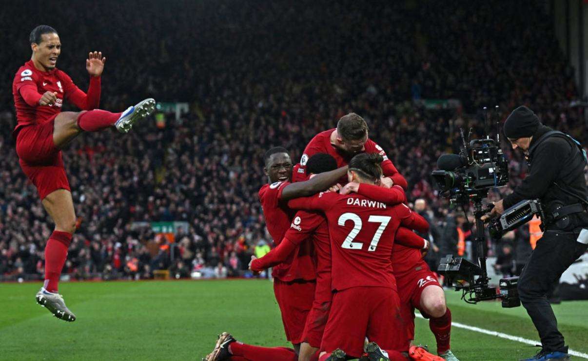 Momen Liverpool bantai MU, siapa saja pemain di laga itu