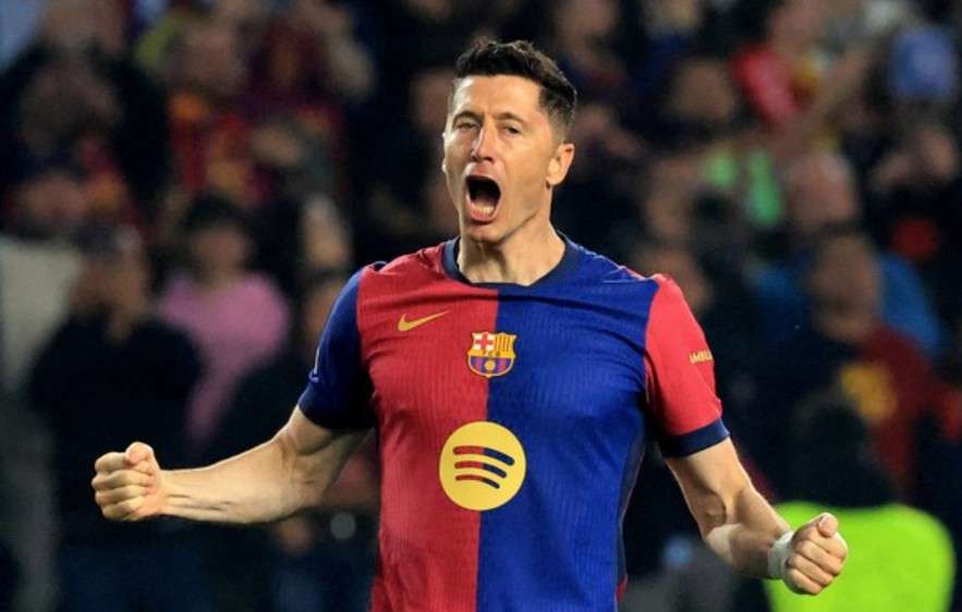 Siapa Striker Terbaik antara Kane dan Lewandowski? Statistik Adu Tajam Perbandingan statistik dan skill bomber murni Kane vs Lewy.