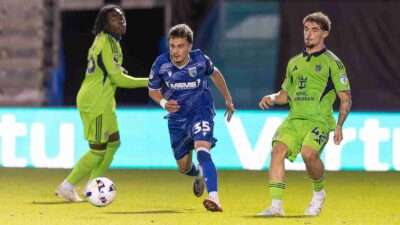 Prediksi Skor Gillingham vs Wycombe