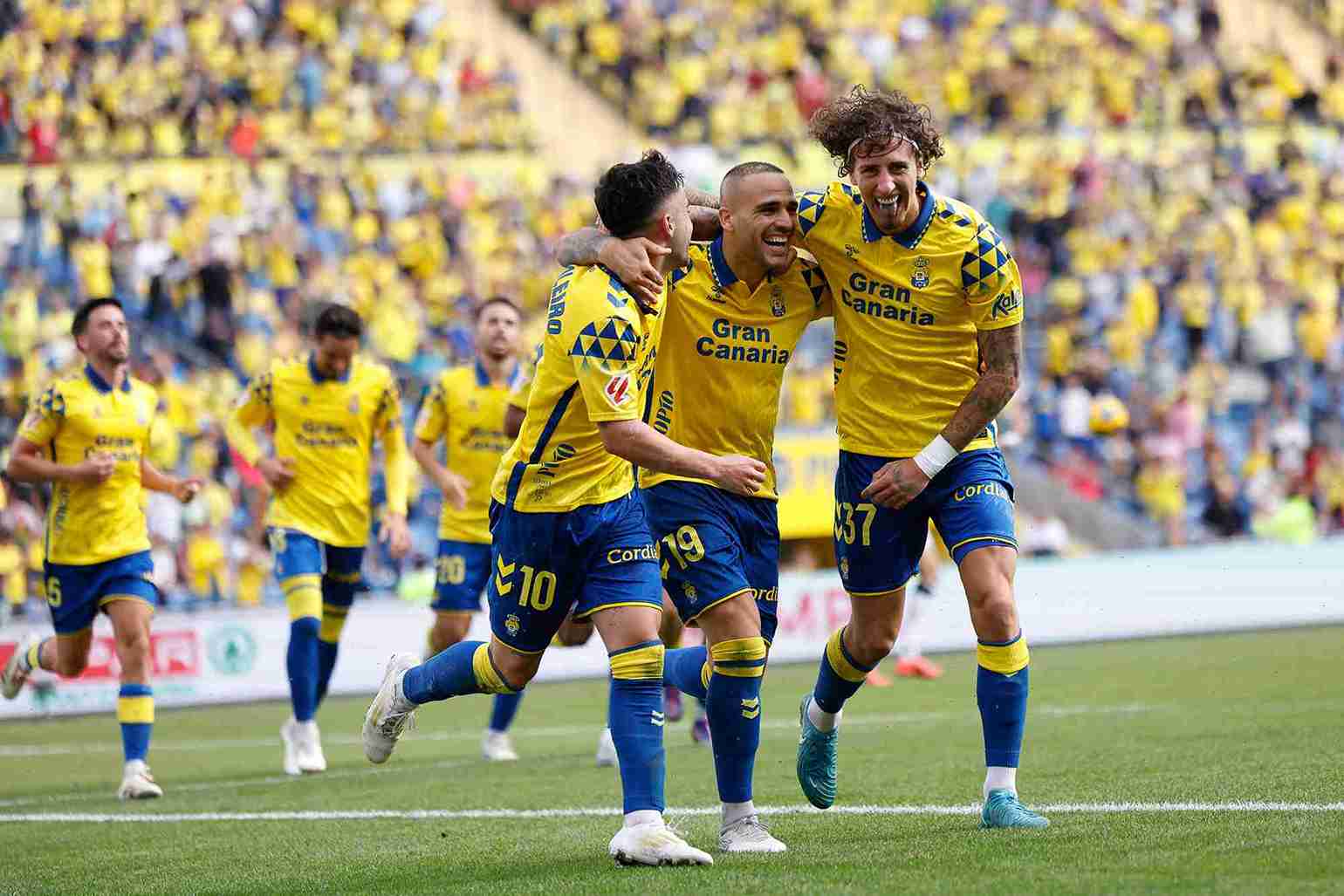 Prediksi Skor Valladolid vs Las Palmas 15 November 2025