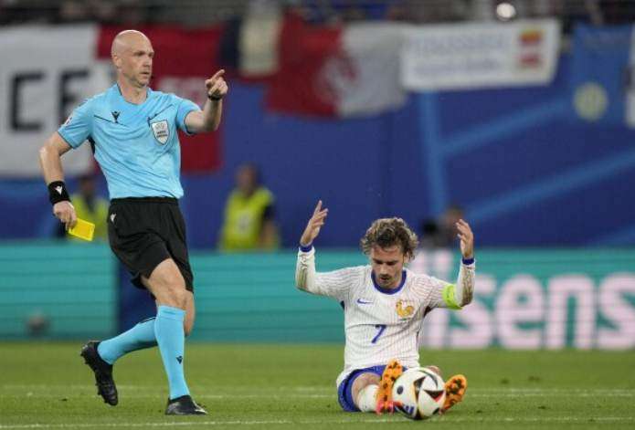 Daftar gaji wasit liga top Eropa musim terbaru