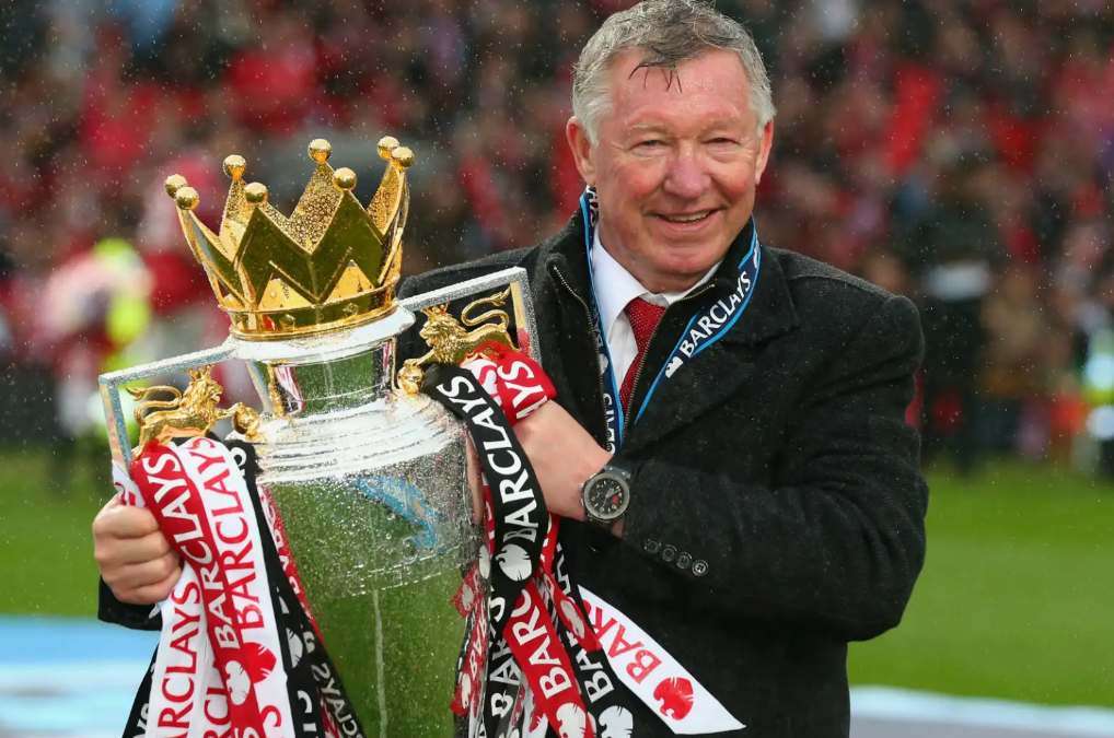 10 Manajer Sepak Bola Tersukses Sepanjang Masa: Sir Alex Ferguson Masih di Puncak dengan 50 Trofi Daftar pelatih terbaik dunia. SAF nomor satu (50 trofi).