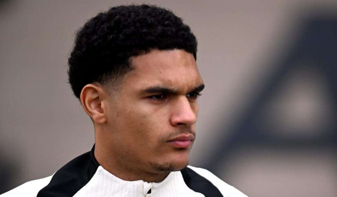 Profil Jarell Quansah agama, umur, dan karier bek baru.