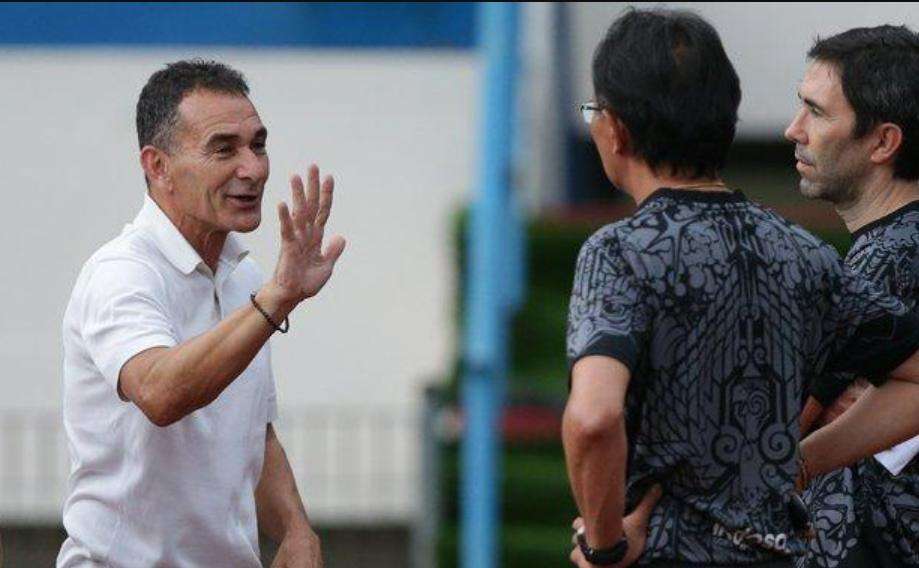 Salam perpisahan Gerald Vanenburg untuk Timnas U23.