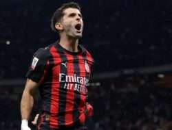 4 Penyerang Terbaik AC Milan Musim 2025/2026 dan Jejak Prestasinya