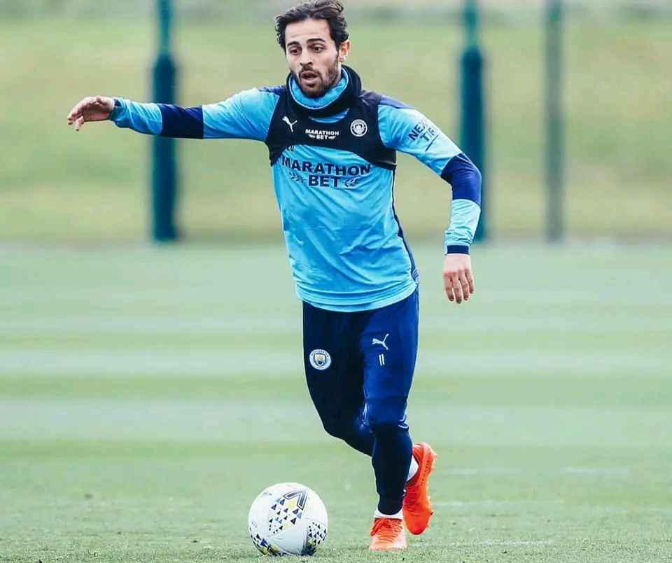 AC Milan dan Juventus Saling Sikut Rekrut Bintang Manchester City