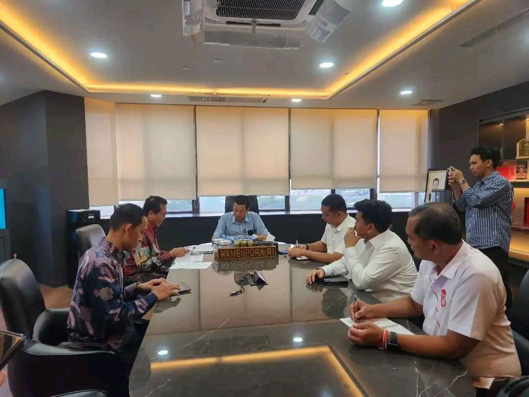 Taufik Hidayat Saat rapat dengan PBSI terkait Sea Games 2025