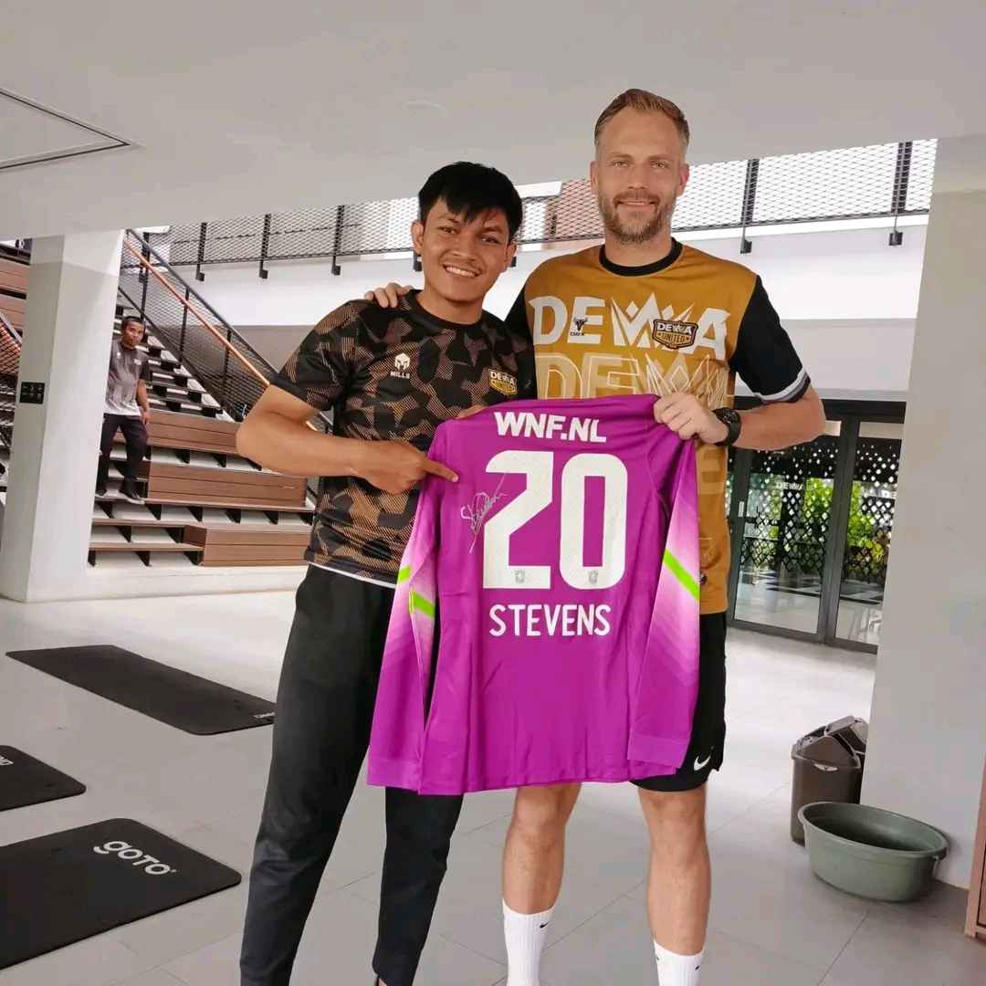 Sonny Stevens Bandingkan Liga 1 dengan Eredivisie: Disini Persaingan Sulit Dibandingkan di Belanda Sonny Stevens Bandingkan Liga 1 dengan Eredivisie
