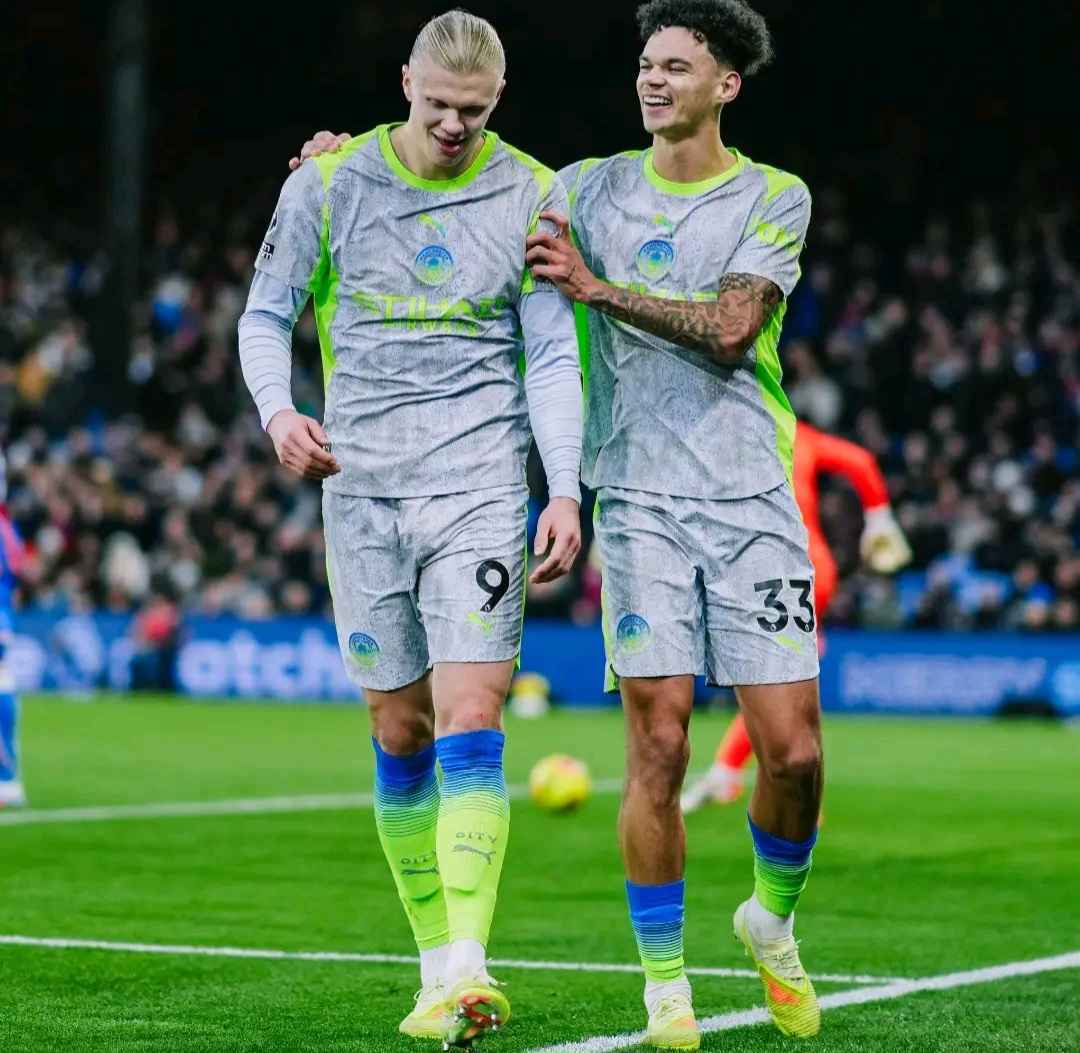 Formasi Manchester City yang Paling Mengerikan