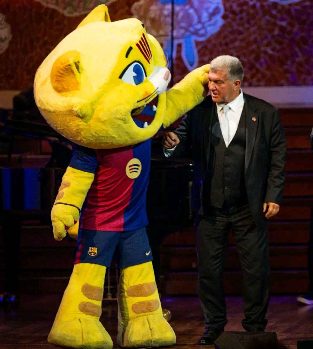 Daftar Pemain Barcelona yang Hengkang di Tahun 2026