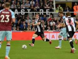 Prediksi Skor Newcastle vs Burnley 6 Desember 2025: Ambisi Merangsek ke Papan Atas