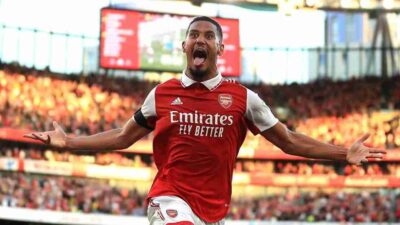 5 Bek Terbaik Milik Arsenal, Siapa yang Paling Bersinar