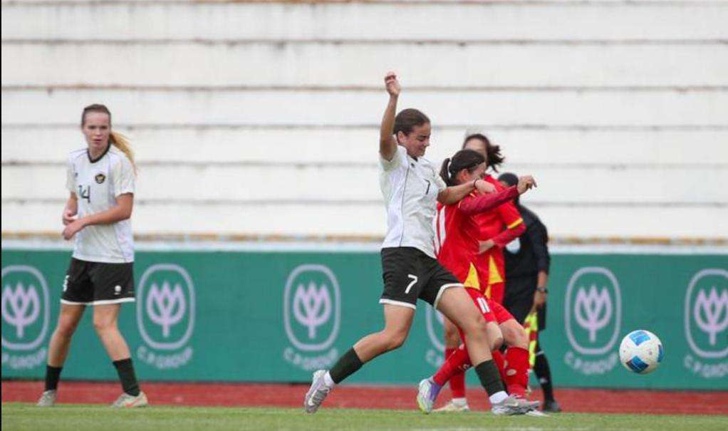 Nasib Timnas Putri Indonesia Usai Kalah Telak 0-5 dari Vietnam di Semifinal SEA Games Garuda Pertiwi takluk; peluang rebut medali perunggu.