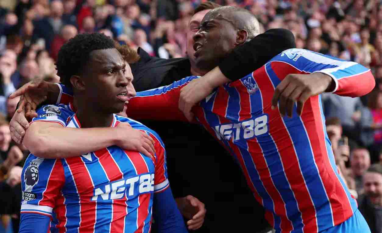 Susunan pemain Palace untuk laga Premier League.