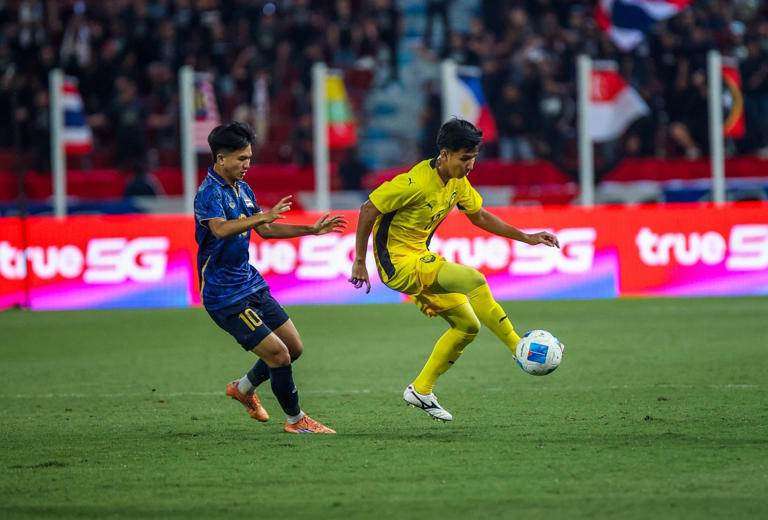 Rekap Hasil Semifinal SEA Games 2025: Thailand Bungkam Malaysia, Vietnam Lolos ke Final Thailand vs Malaysia, Vietnam menang; final di depan mata.